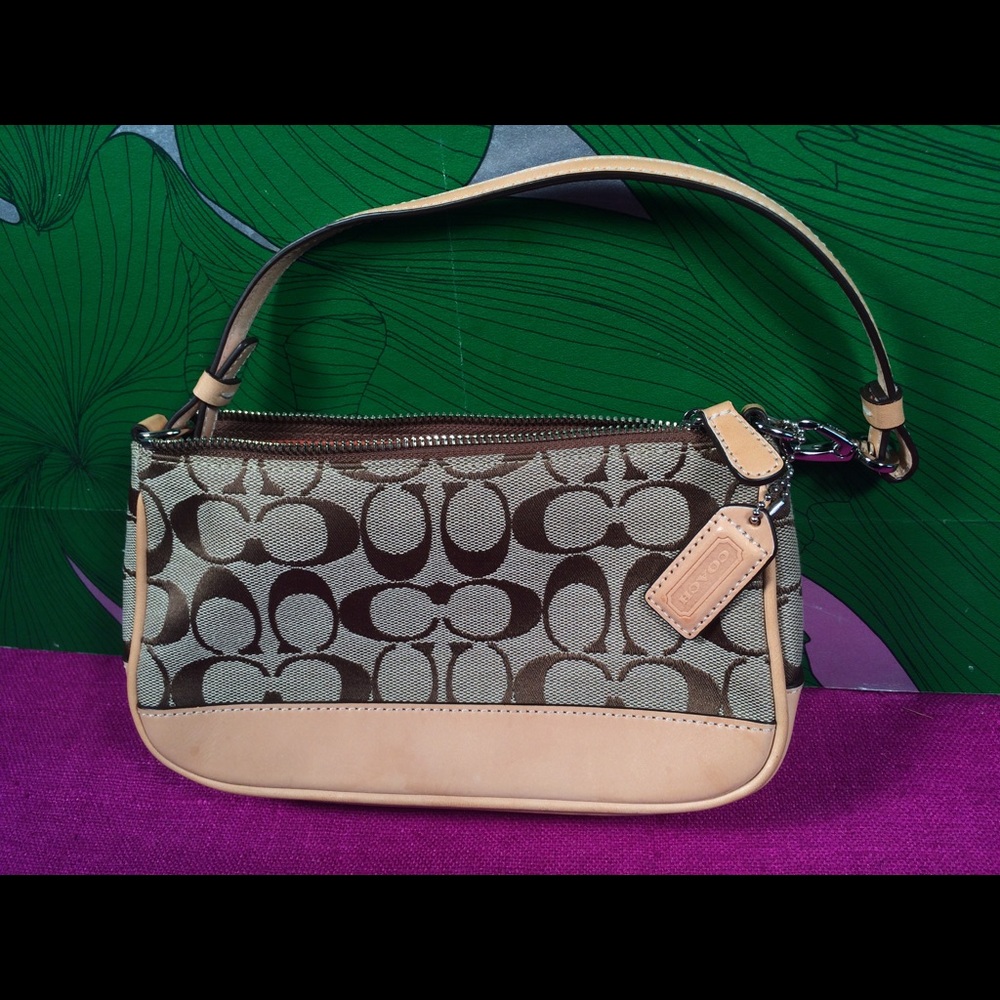 Small Coach signature purse